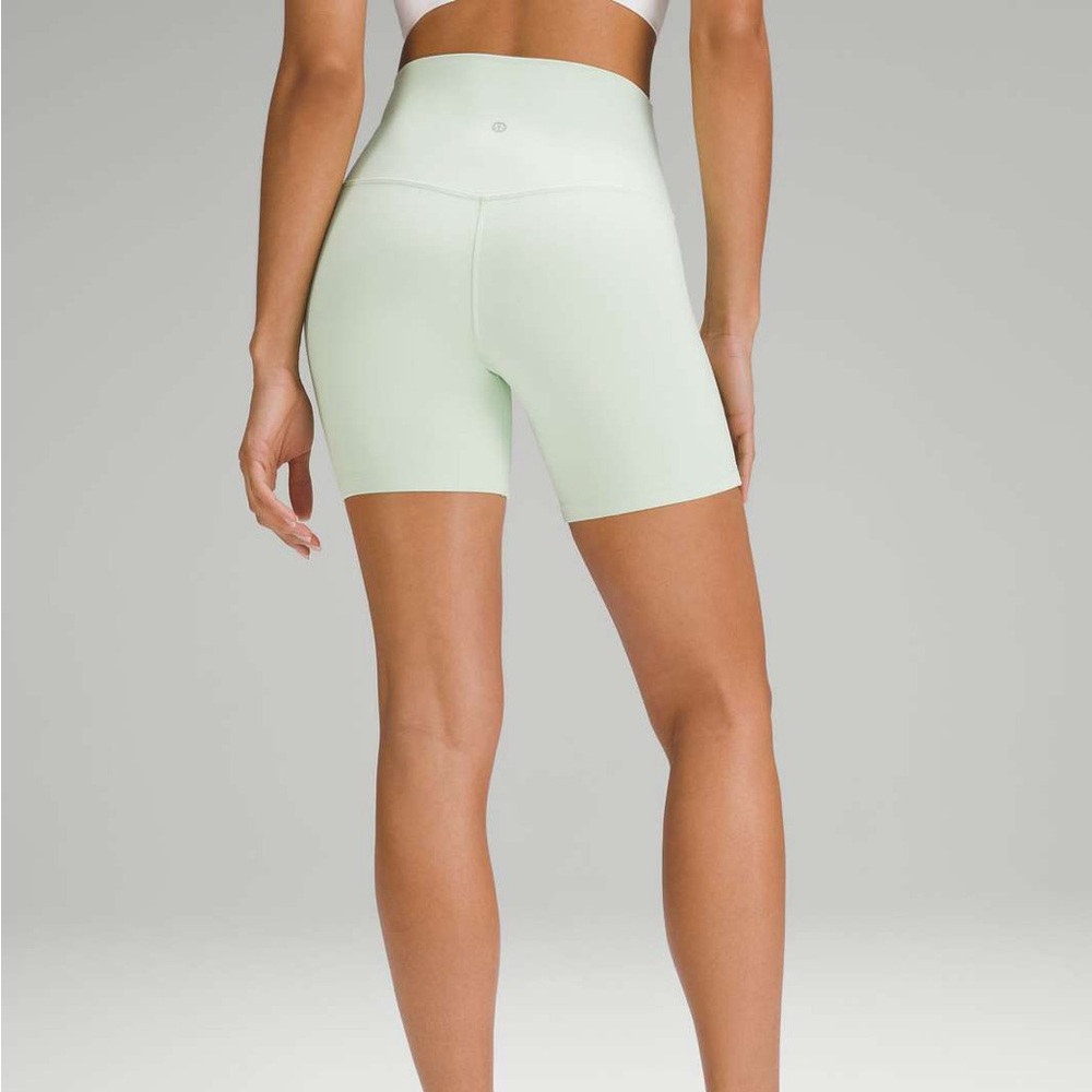 Lululemon align shorts 8 kohlrabi pastel green